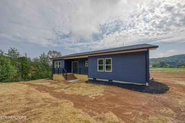 $399,900 | 120 Huckleberry Hollow Road, Kingston, TN 37763