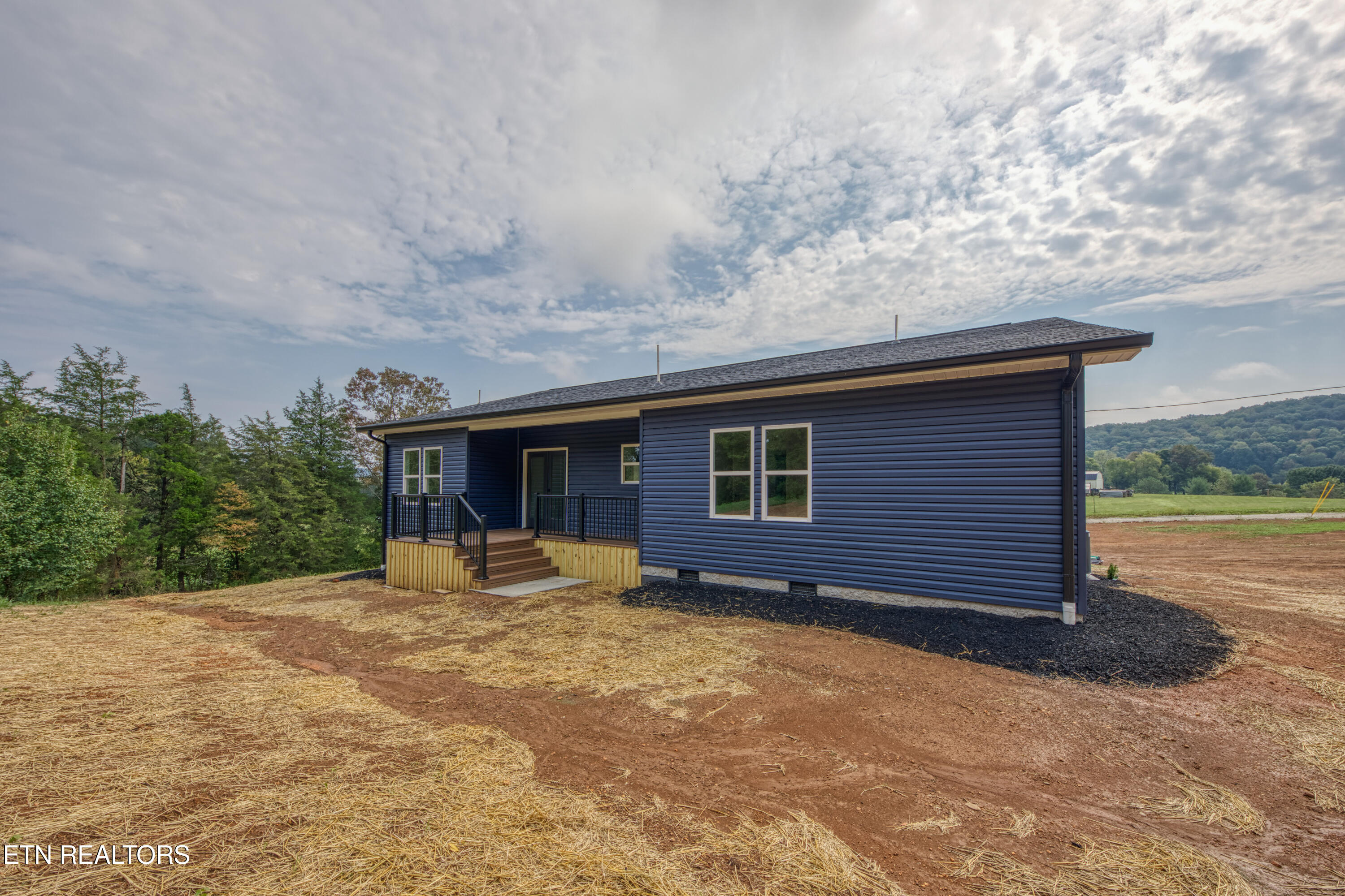 119 Arnold Road Kingston, TN 37763 - Photo 27 of 27 0H3A0514_50