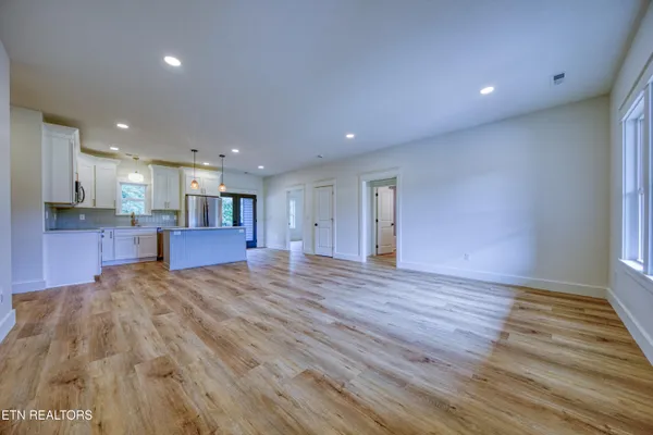 $399,900 | 120 Huckleberry Hollow Road, Kingston, TN 37763