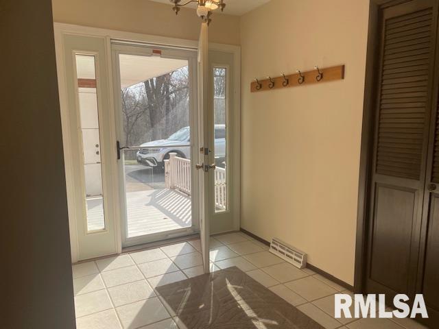 9004 141st Street West Taylor Ridge, IL 61284 - Photo 3 of 19