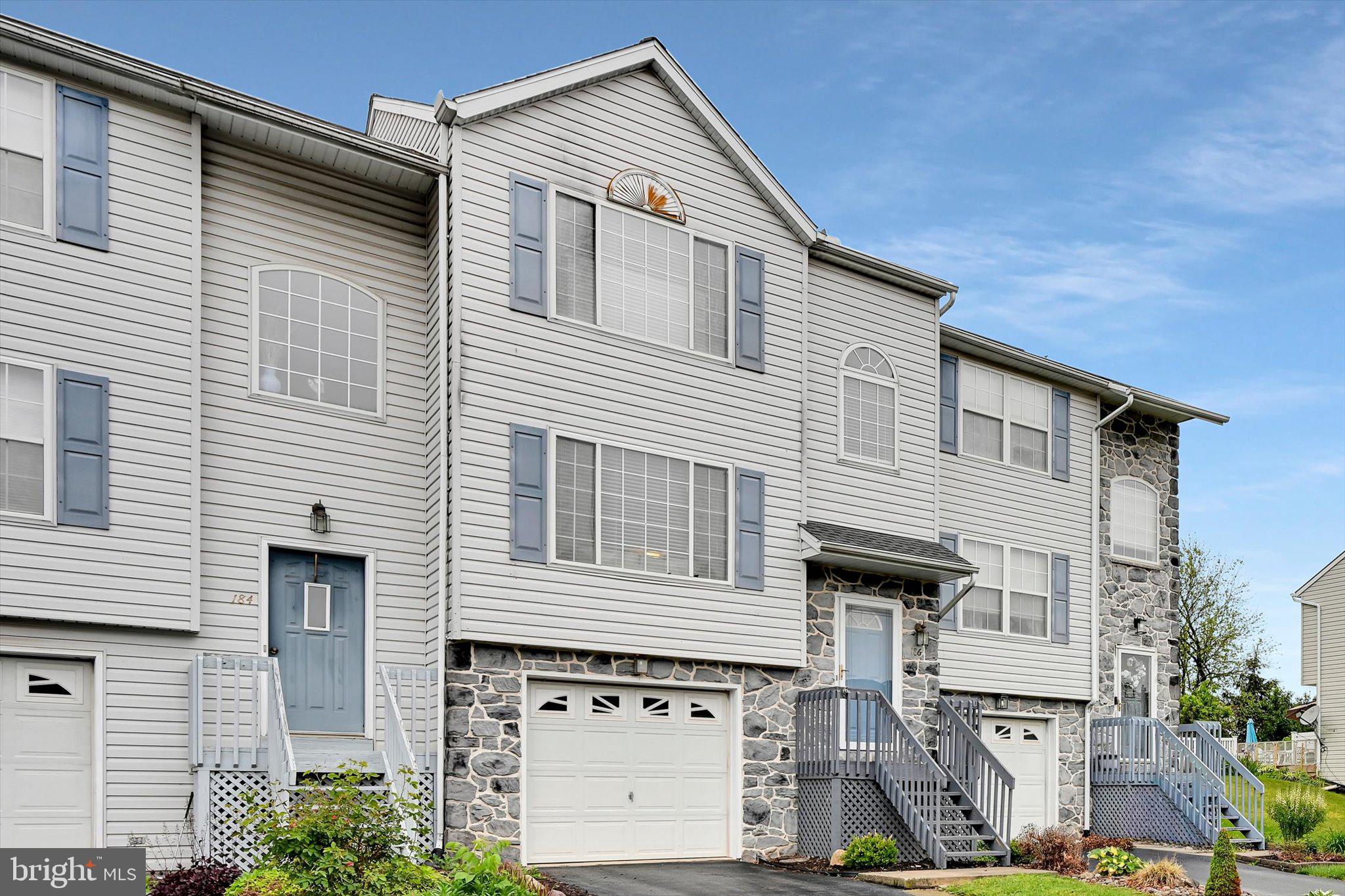 186 Riders Way Lebanon, PA 17042 - Photo 3 of 29