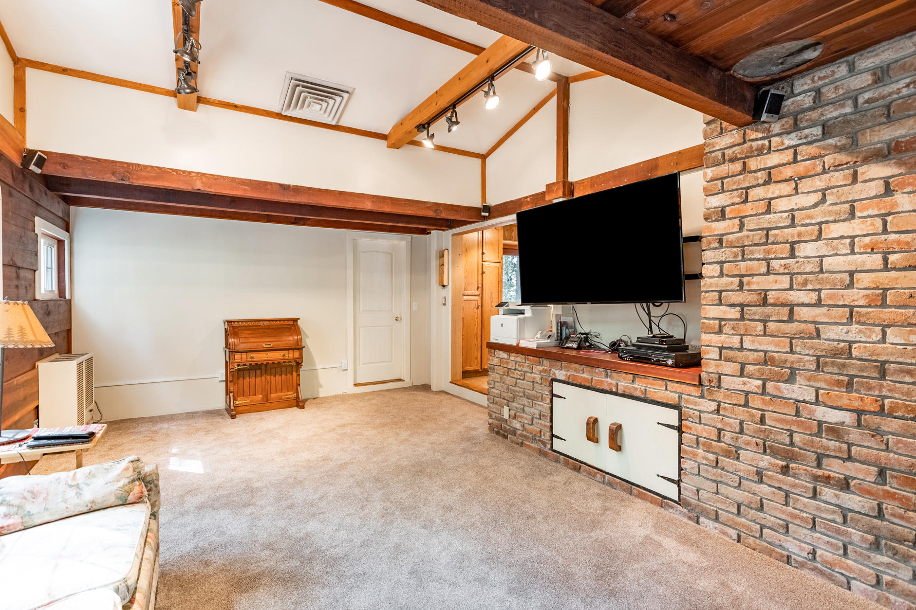 14938 Phillips Road Oak Run, CA 96069 - Photo 10 of 30 42 Living