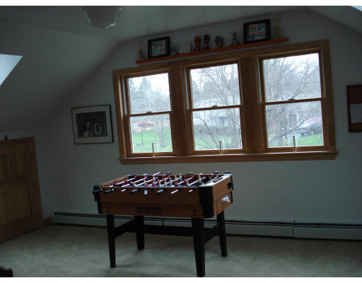 18 Walker Road Topsfield, MA 01983 - Photo 10 of 12 Gallery Image 10