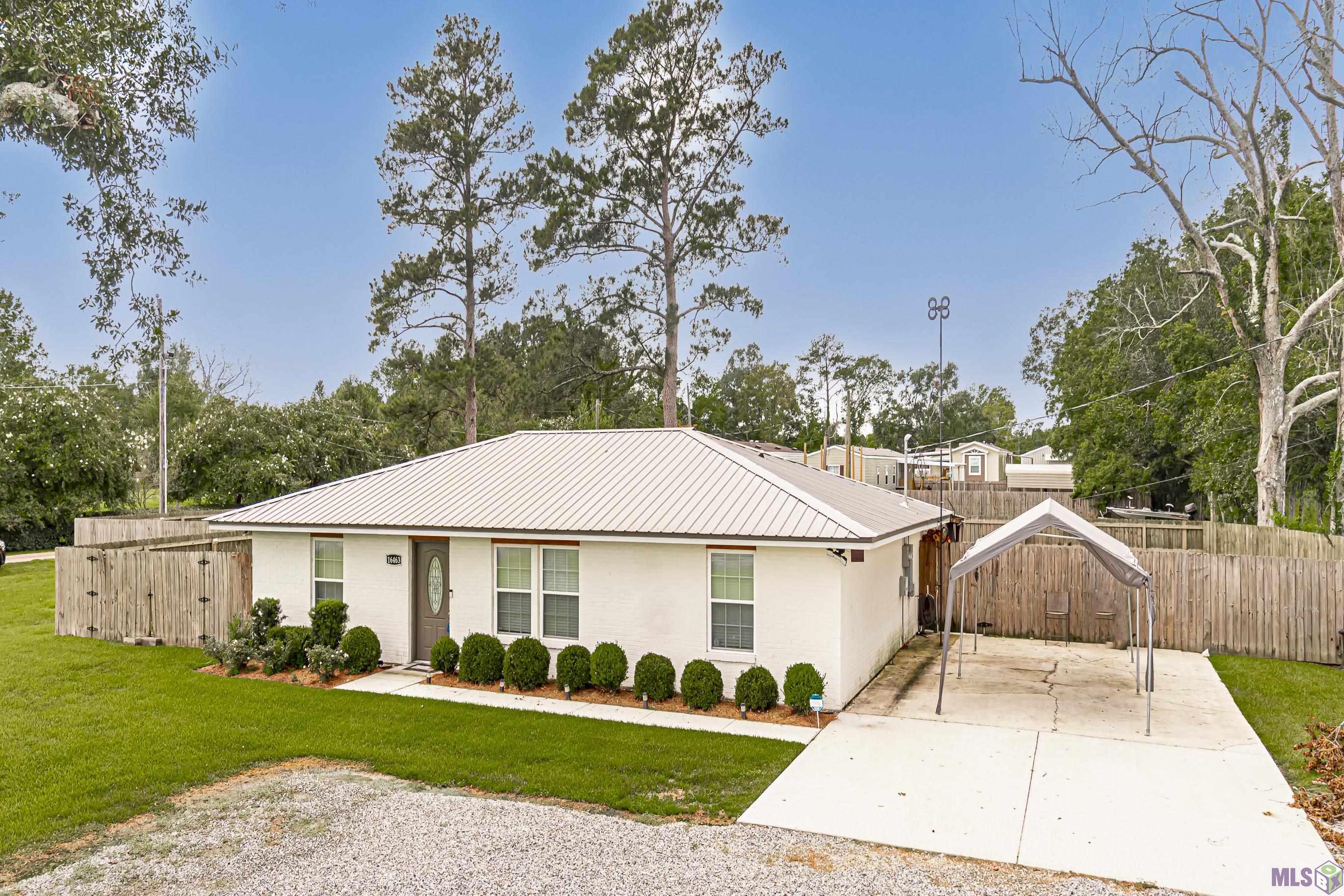 16463 Joe Sevario Road Prairieville, LA 70769 - Photo 2 of 22 Gallery Image 2