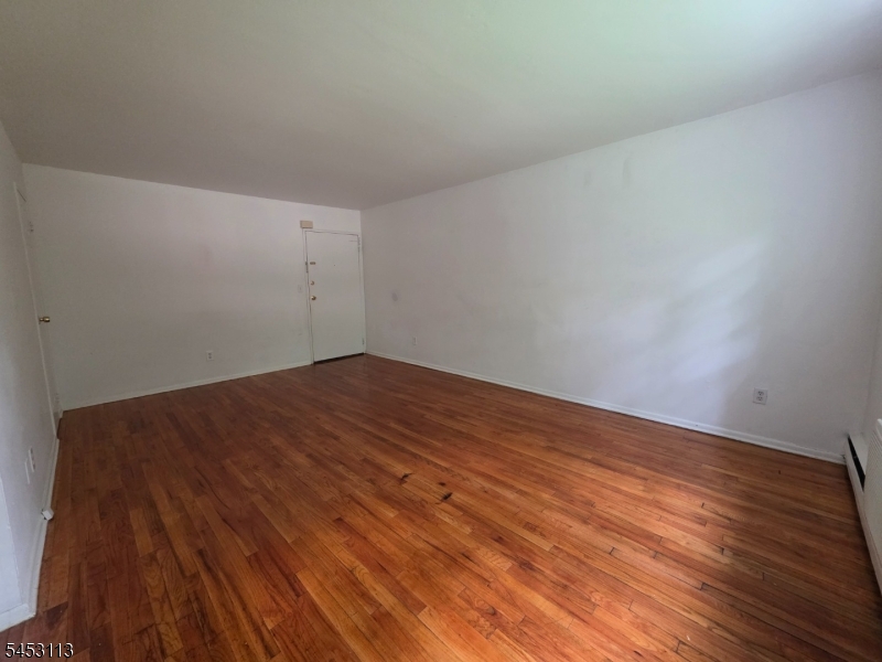 87 Elm Road Caldwell, NJ 07006 - Photo 15 of 15 Gallery Image 15