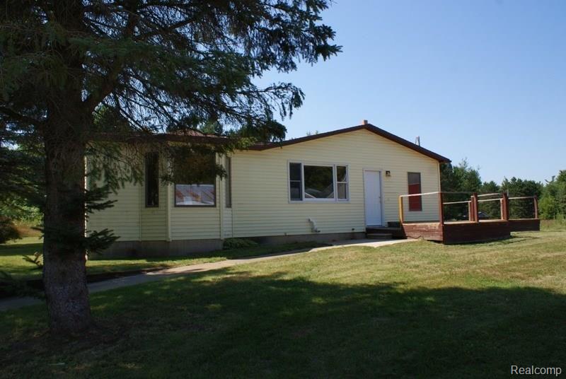 3350 Murphy Lake Road Millington, MI 48746 - Photo 5 of 46 080613.JPG