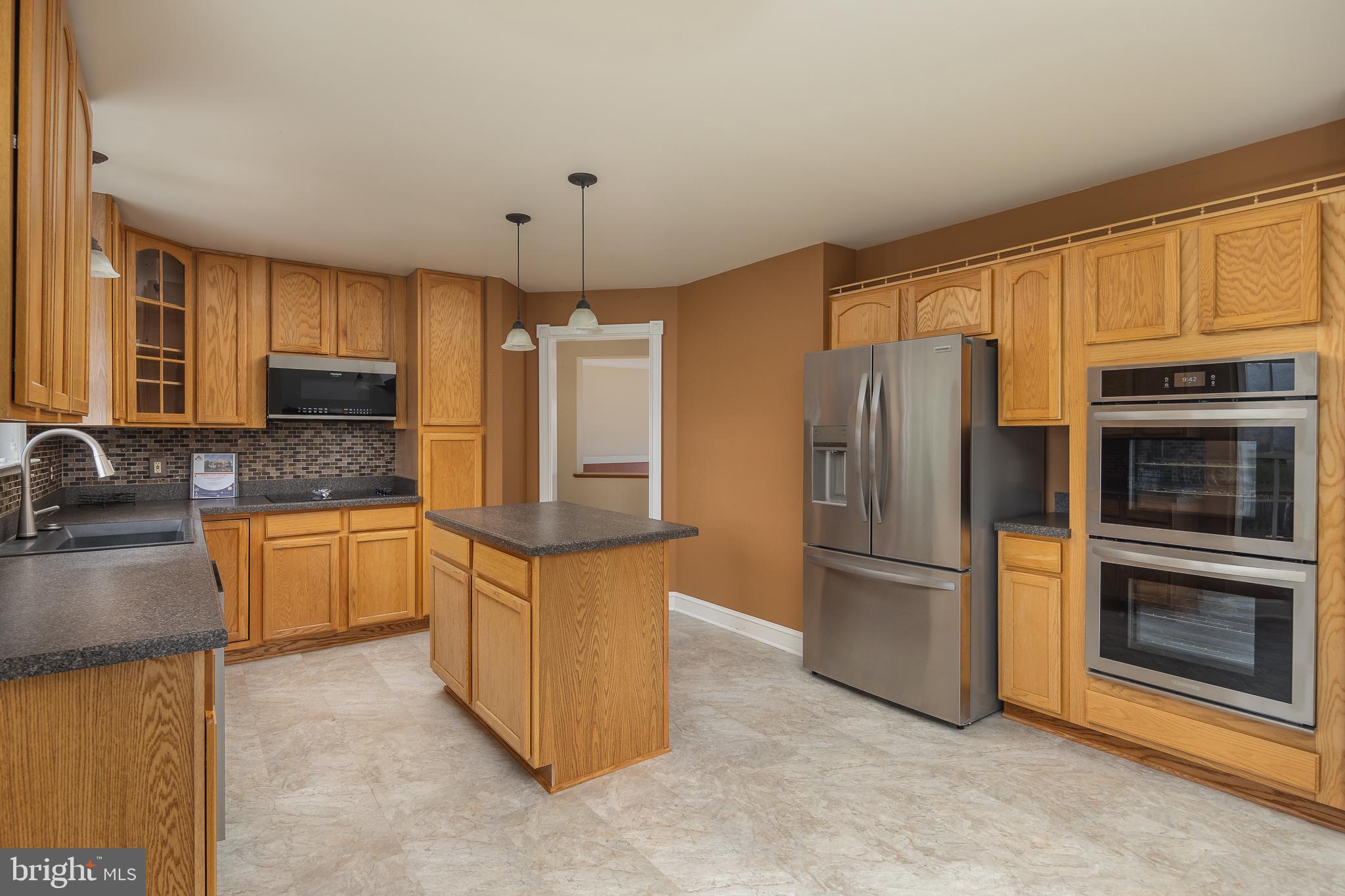 290 Gay Road Warrenton, VA 20186 - Photo 6 of 31 290 Gay Rd - Kitchen 2