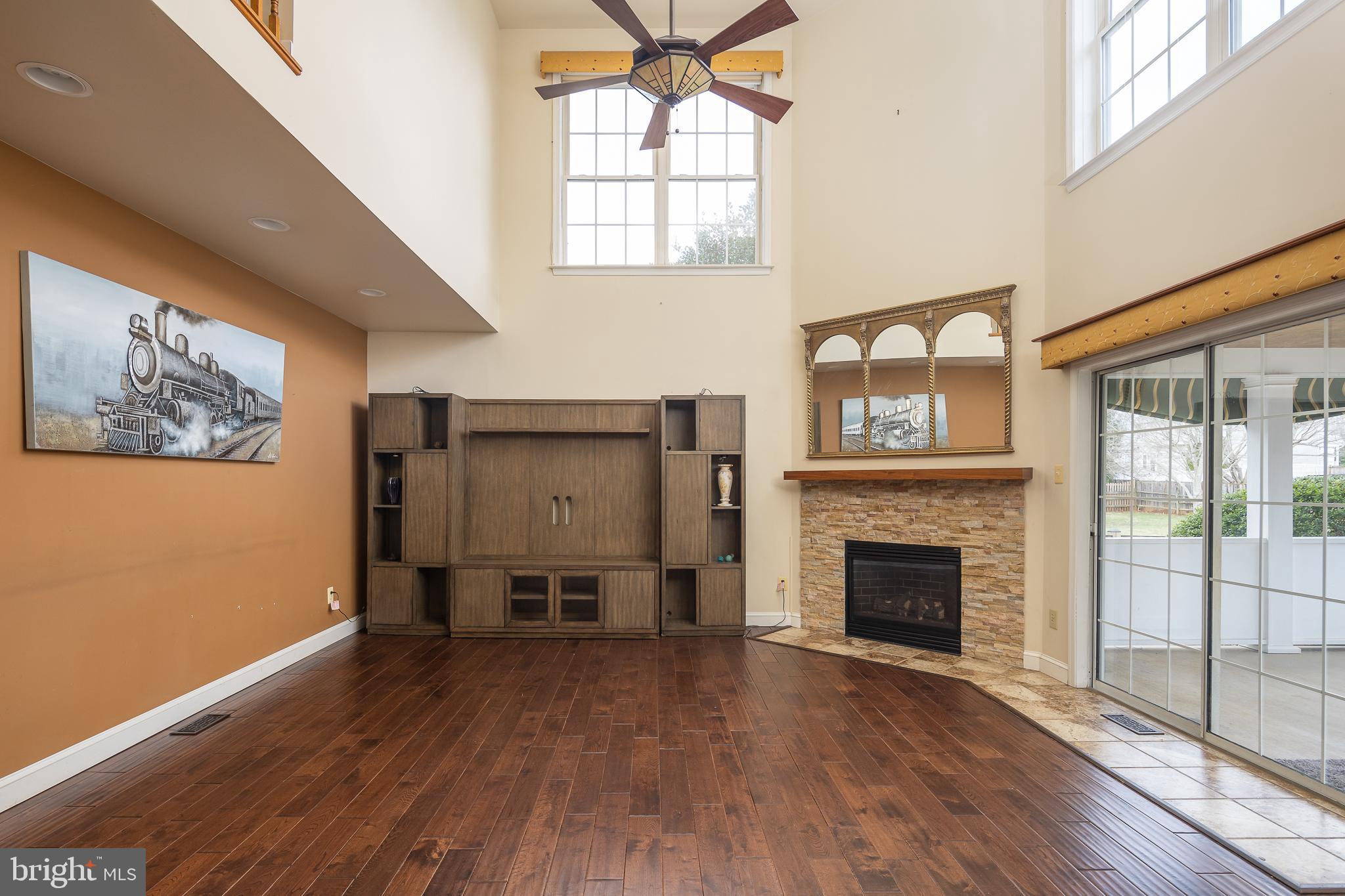290 Gay Road Warrenton, VA 20186 - Photo 9 of 31 290 Gay Rd- 2nd Sunken Room