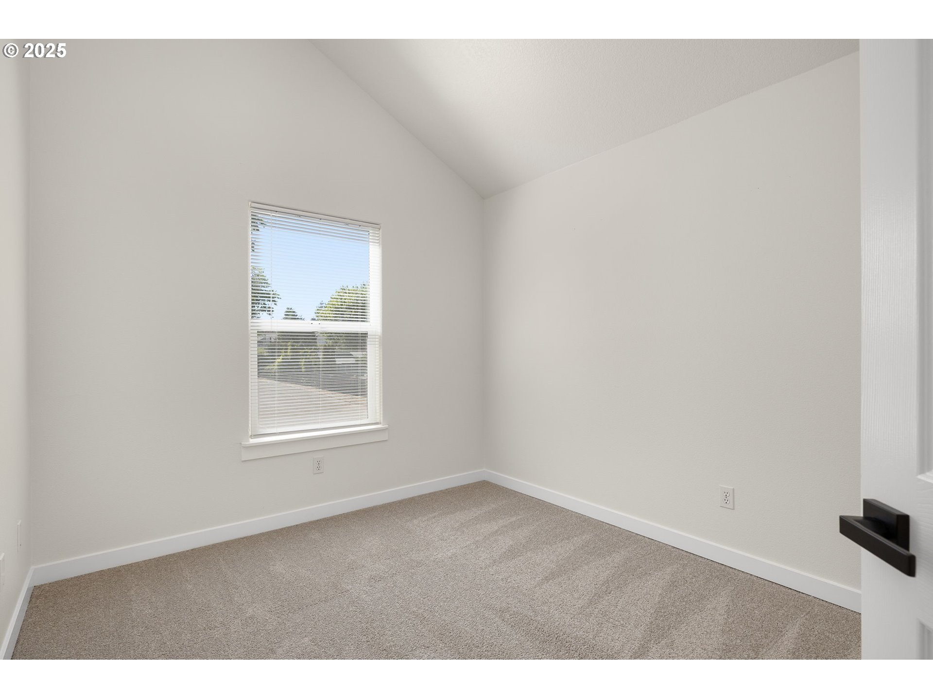 3295 Southwest 179th Terrace Beaverton, OR 97003 - Photo 20 of 27