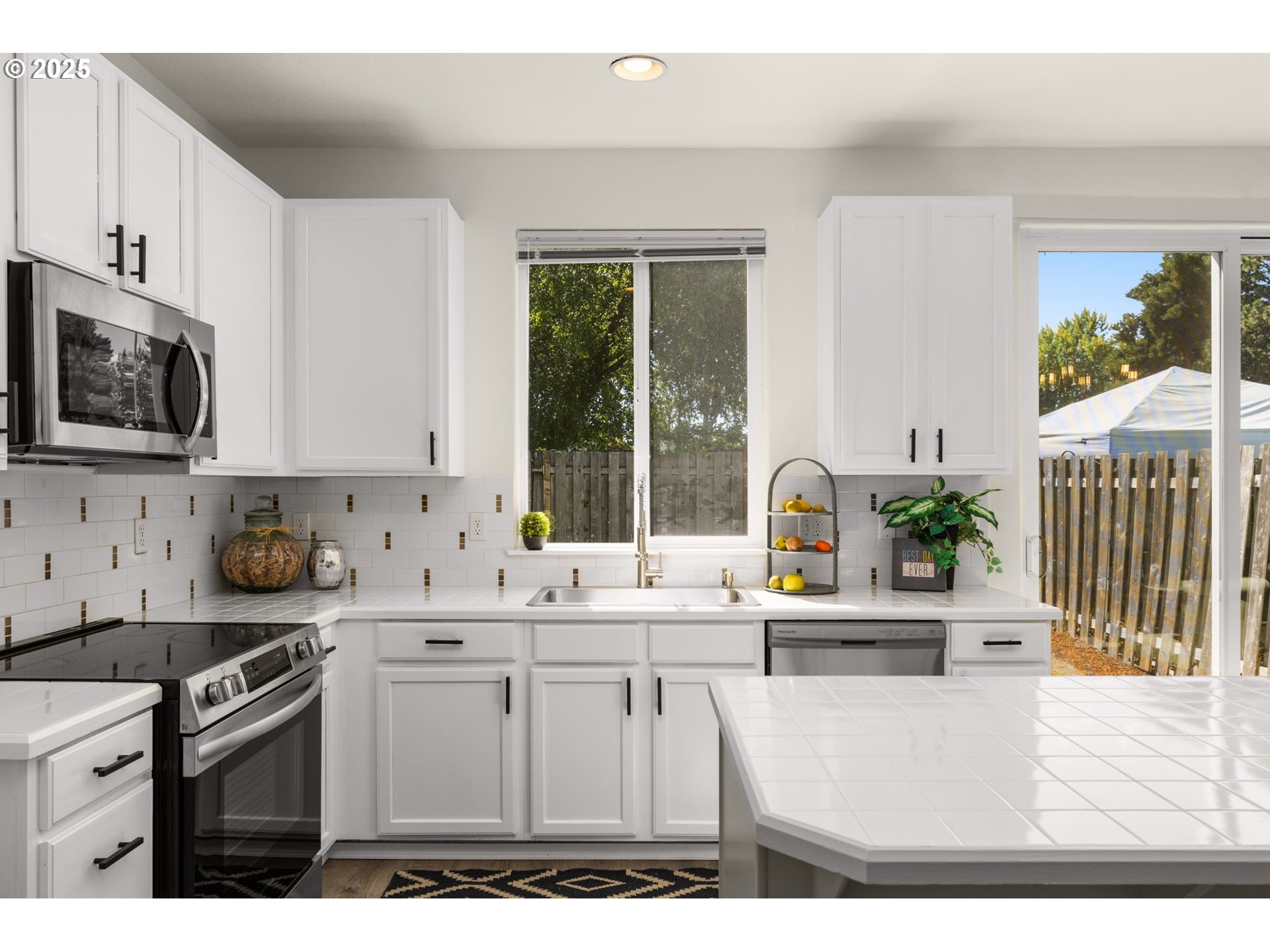 3295 Southwest 179th Terrace Beaverton, OR 97003 - Photo 9 of 27