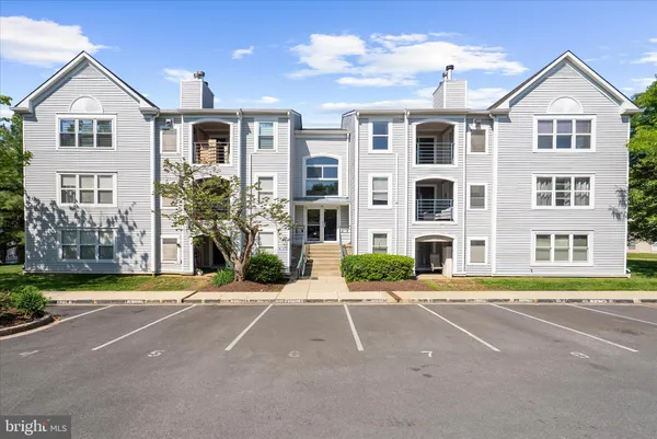 $299,900 | 40 Greystone Court, Unit L, Annapolis, MD 21403