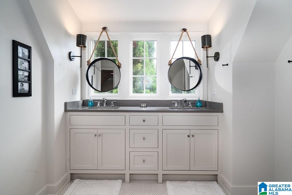 2400 Shades Crest Road Birmingham, AL 35216 - Photo 43 of 50