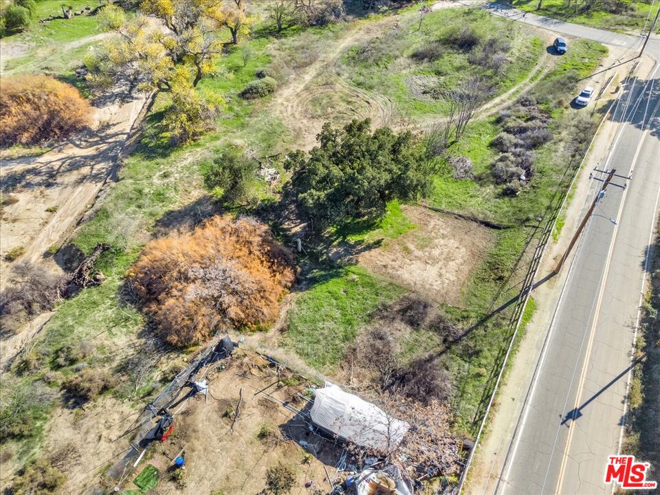0 Johnson Avenue Val Verde, CA 91384 - Photo 7 of 11 a view of a yard with plants
