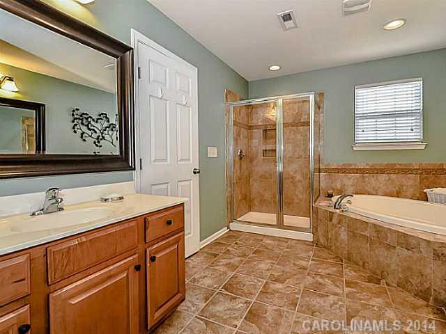 631 Panthers Way Fort Mill, SC 29708 - Photo 13 of 24