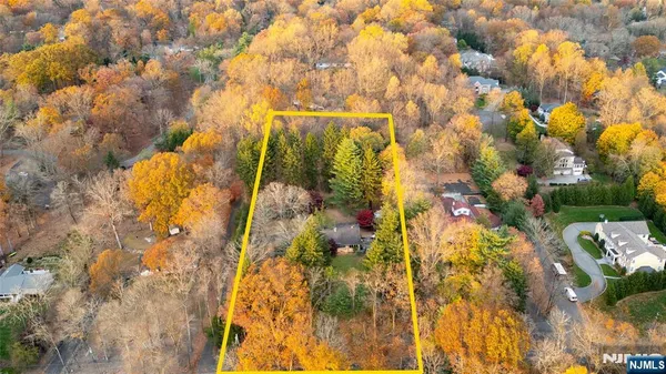 $1,495,000 | 59 Old Stone Church Road, Upper Saddle River, NJ 07458