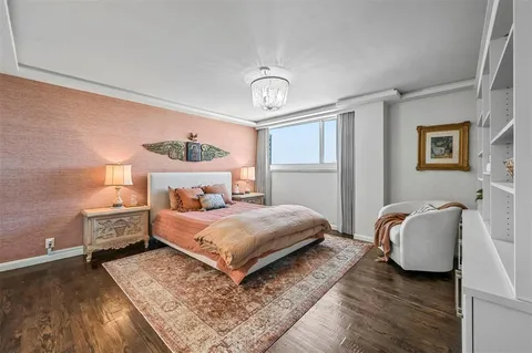 $399,000 | 3883 Turtle Creek Boulevard, Unit 2015, Dallas, TX 75219