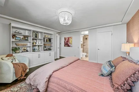 $399,000 | 3883 Turtle Creek Boulevard, Unit 2015, Dallas, TX 75219