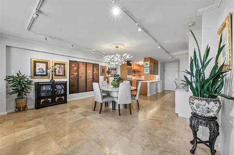 $399,000 | 3883 Turtle Creek Boulevard, Unit 2015, Dallas, TX 75219