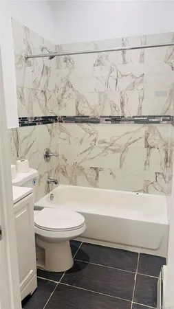 $2,550 | 348 Eldert Lane | City Line