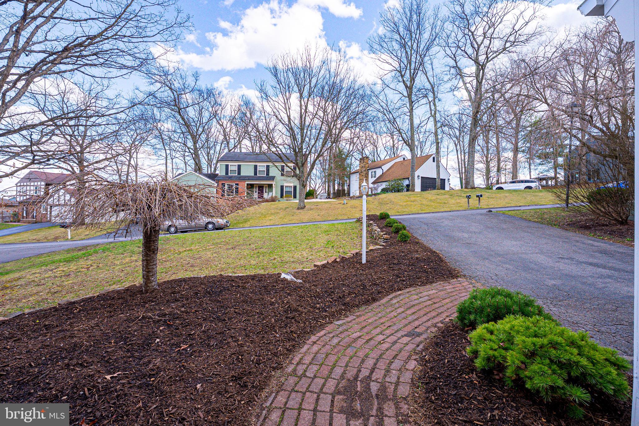 15117 Trail Ridge Road Southwest Cumberland, MD 21502 - Photo 5 of 43 a view of a garden with trees