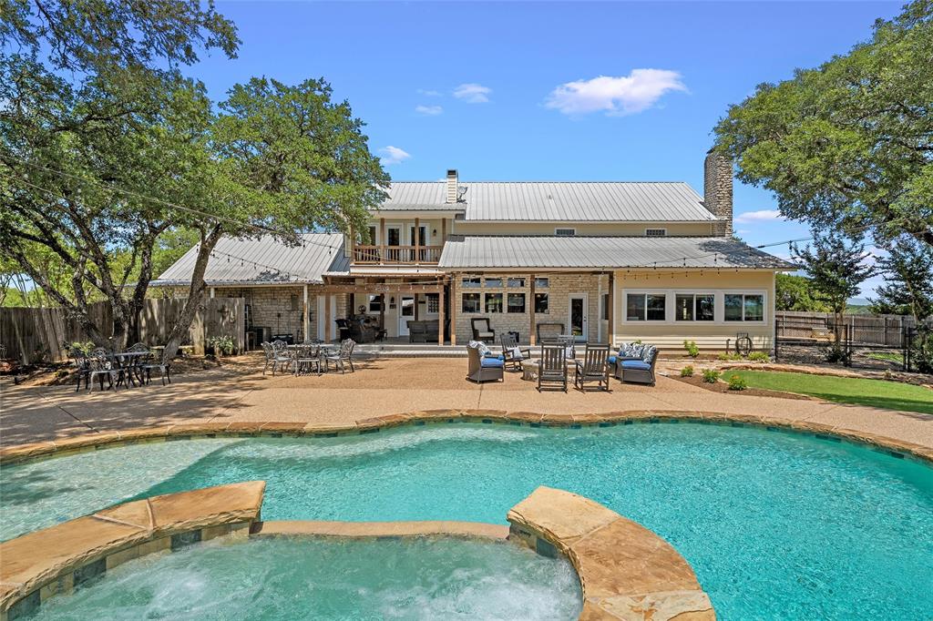 1010 Chapman Road Crawford, TX 76638 - Photo 6 of 40