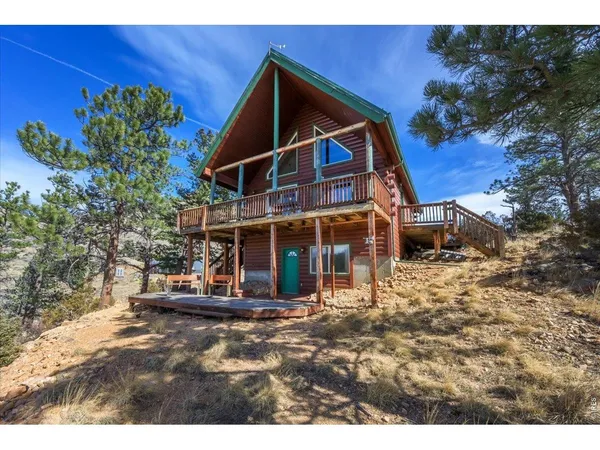 a view of house with outdoor space