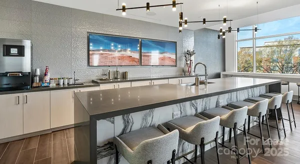 $3,735 | 4425 Sharon Road, Unit 2F, Charlotte, NC 28211