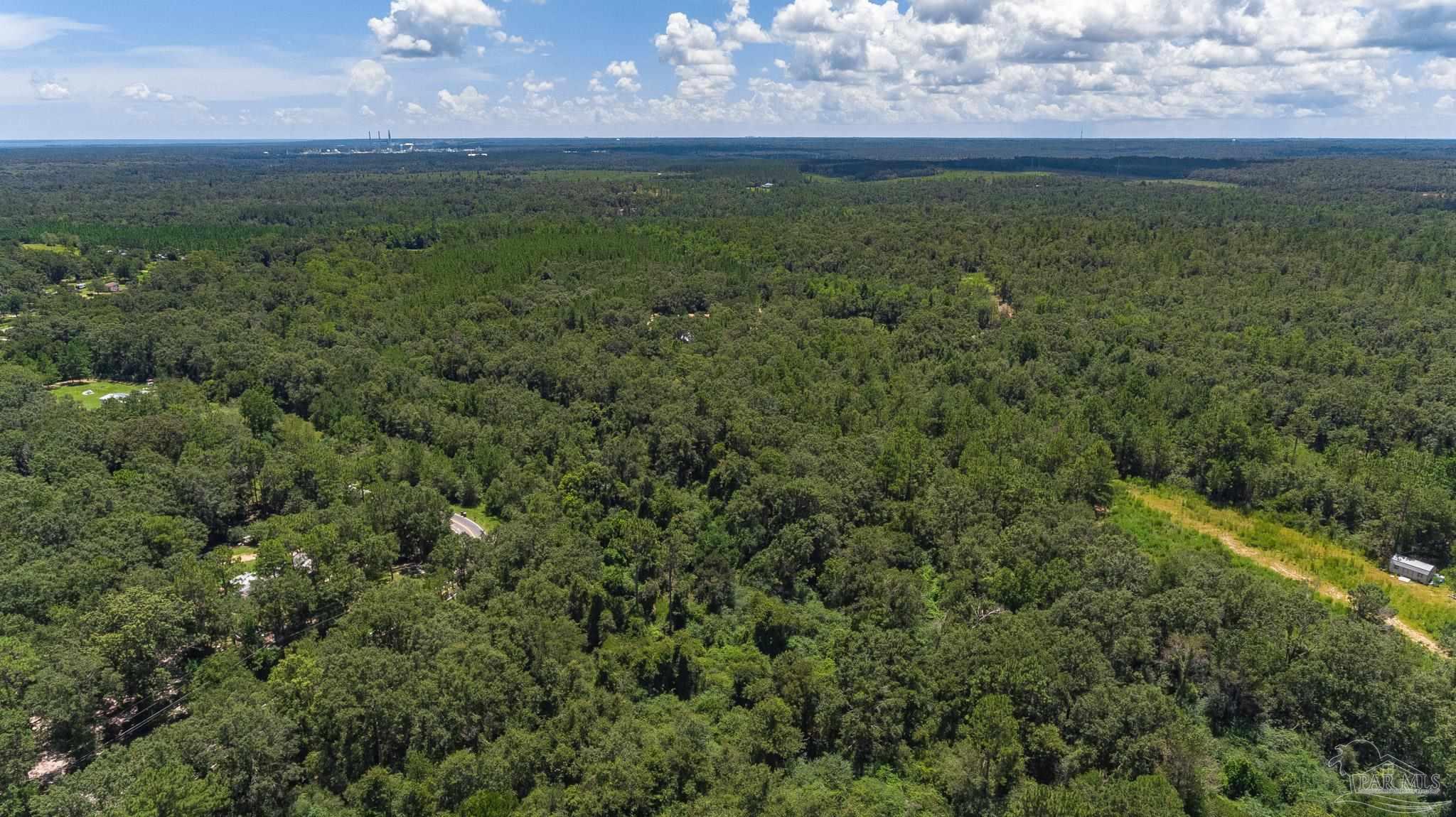 1877 Parker Road Cantonment, FL 32533 - Photo 19 of 50