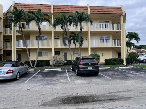 $1,500 | 6700 Royal Palm Boulevard, Unit D108, Pompano Beach, FL 33063