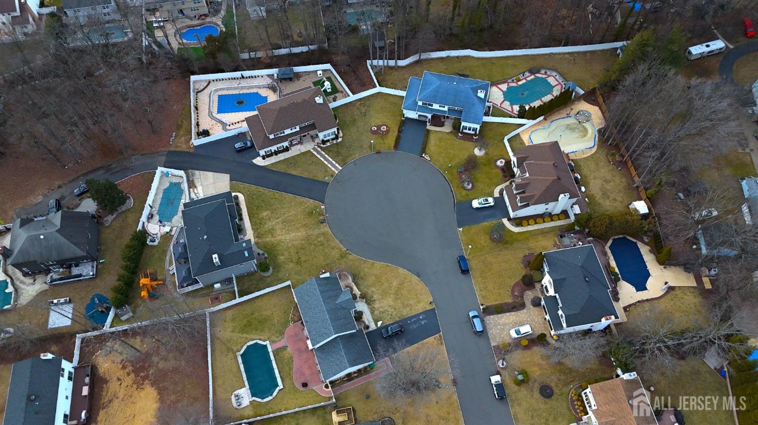 14 Daniel Place Old Bridge, NJ 07747 - Photo 38 of 38 an aerial view of residential house with outdoor space and parking