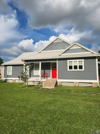 $385,000 | 17086 Parker Heights Road, Prairieville, LA 70769