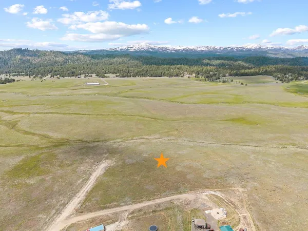 $159,900 | 32 Philadelphia Lane, Unit 9, Cascade, ID 83611