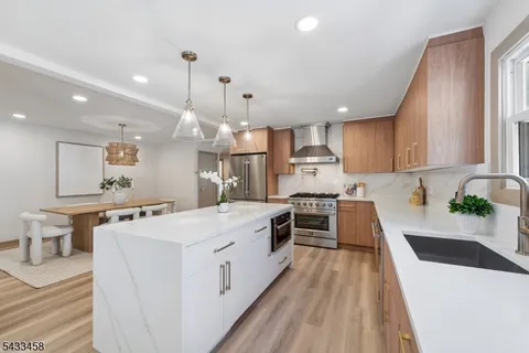 $1,195,000 | 15 Elberta Road, Maplewood, NJ 07040