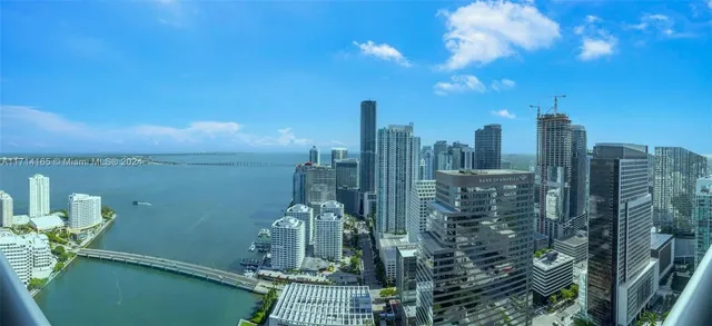 $1,250,000 | 495 Brickell Avenue, Unit 4805, Miami, FL 33131