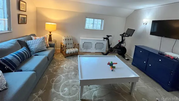 $20,000 | 8 Holly Lane, Rye, NY 10580