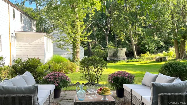 $20,000 | 8 Holly Lane, Rye, NY 10580