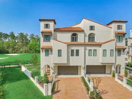 $1,395,000 | 42 Secluded Trail, The Woodlands, TX 77380