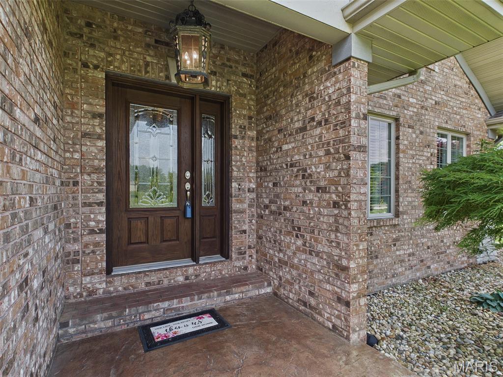 1751 Elizabeth Road Staunton, IL 62088 - Photo 8 of 67