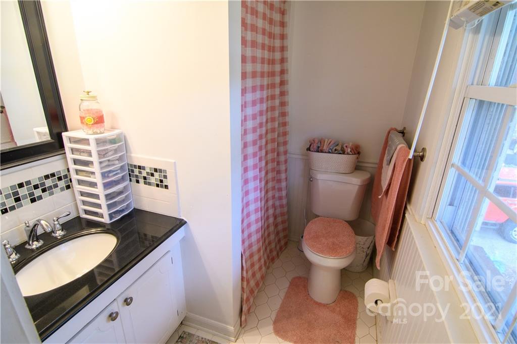 1103 North Rugby Road Hendersonville, NC 28791 - Photo 12 of 18 Gallery Image 12