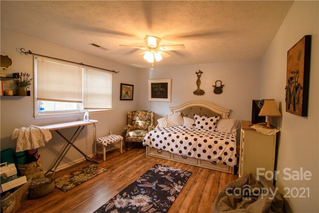 1103 North Rugby Road Hendersonville, NC 28791 - Photo 14 of 18 Gallery Image 14