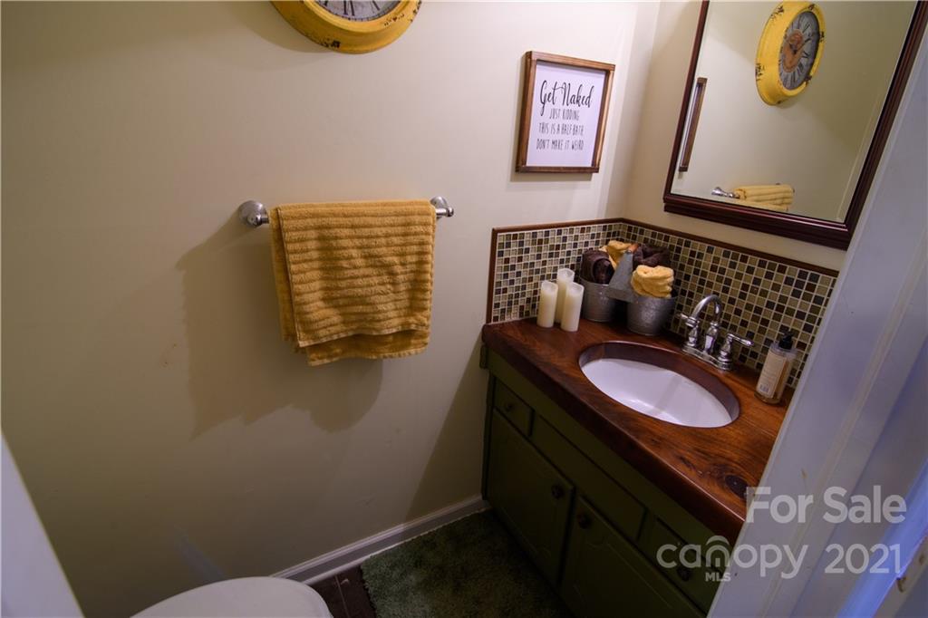 1103 North Rugby Road Hendersonville, NC 28791 - Photo 10 of 18 Gallery Image 10
