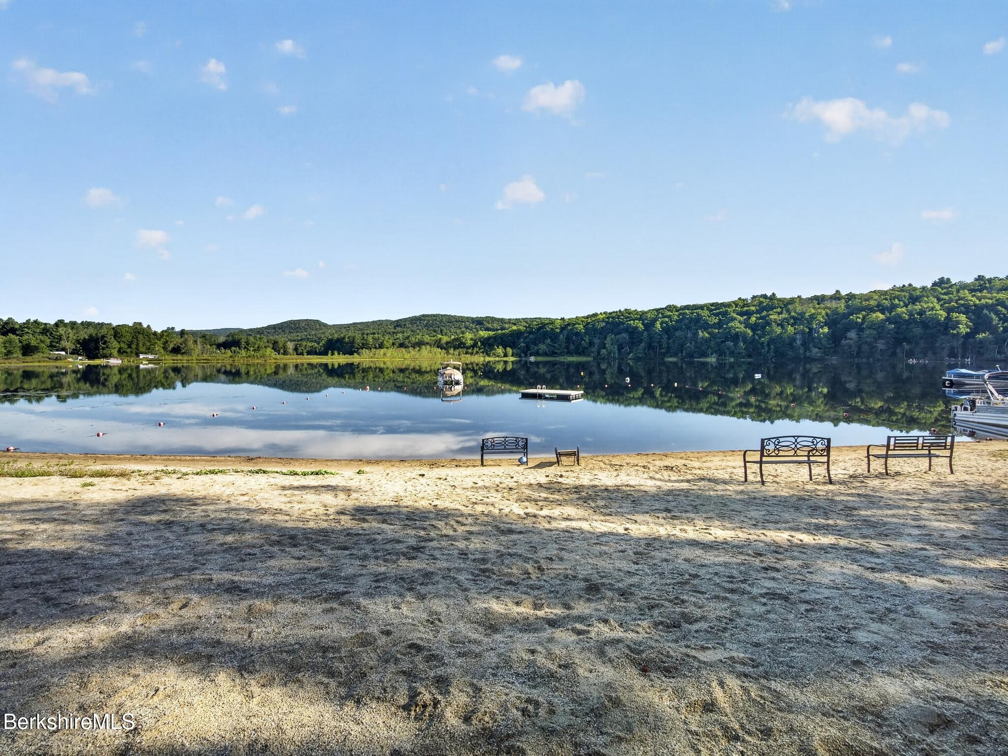 17_96_Shore_Rd-Exterior-0041