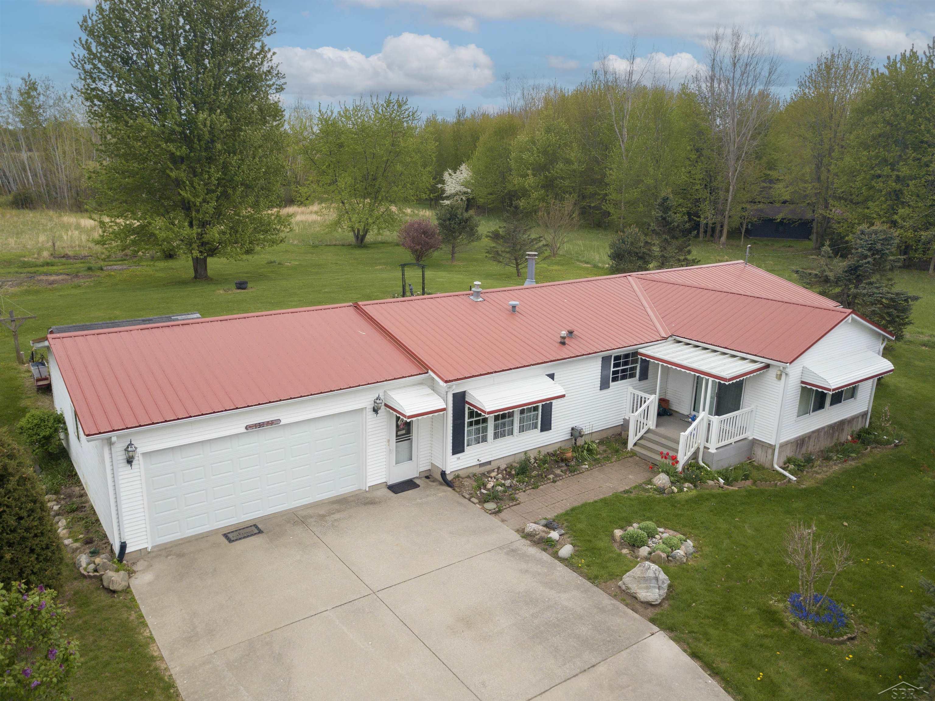 13301 Elms Road Birch Run, MI 48415 - Photo 2 of 39