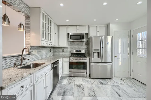 $2,500 | 703 George Street, Baltimore, MD 21201