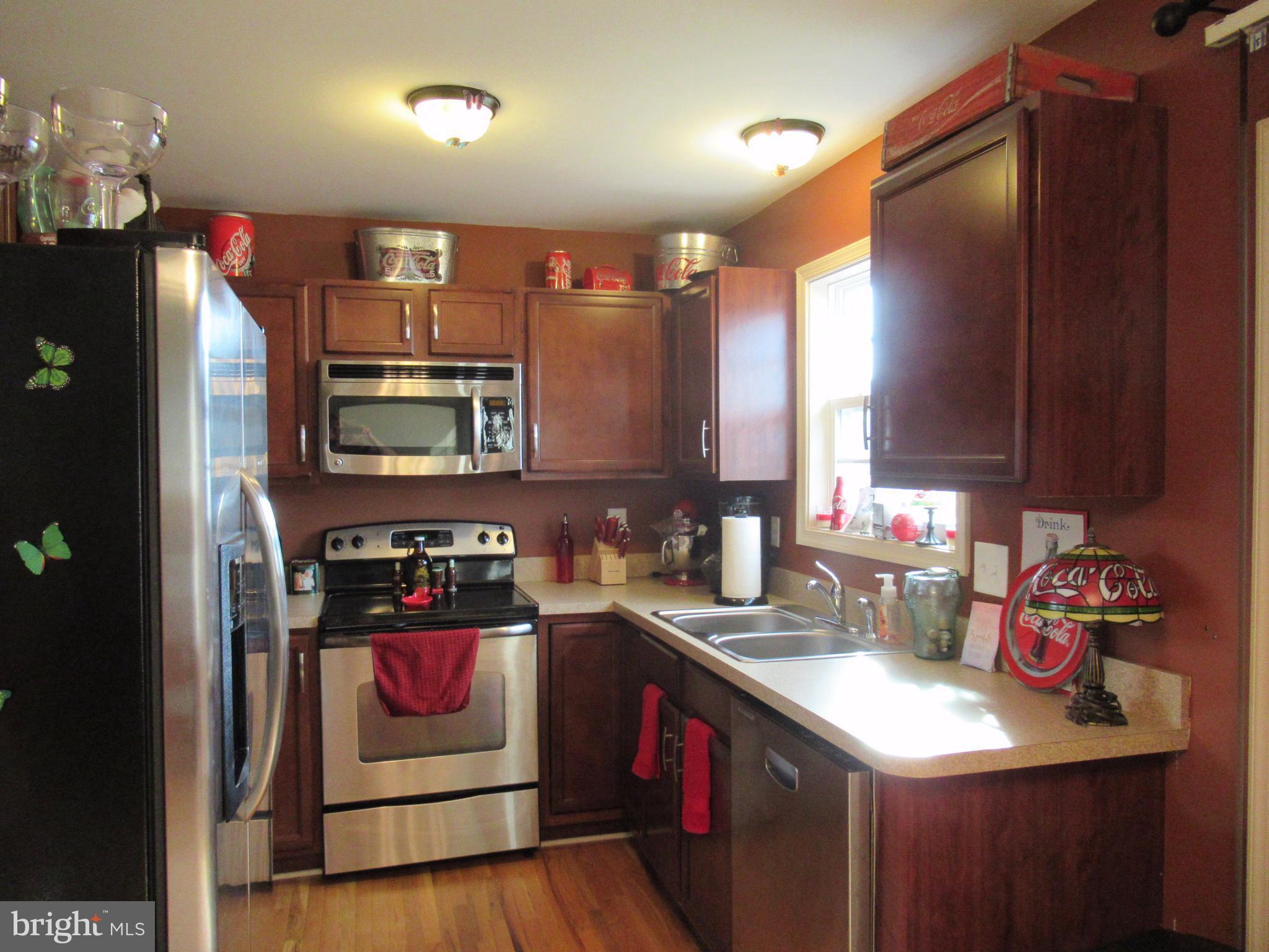 71 Job Inwood, WV 25428 - Photo 7 of 21 Kitchen table space