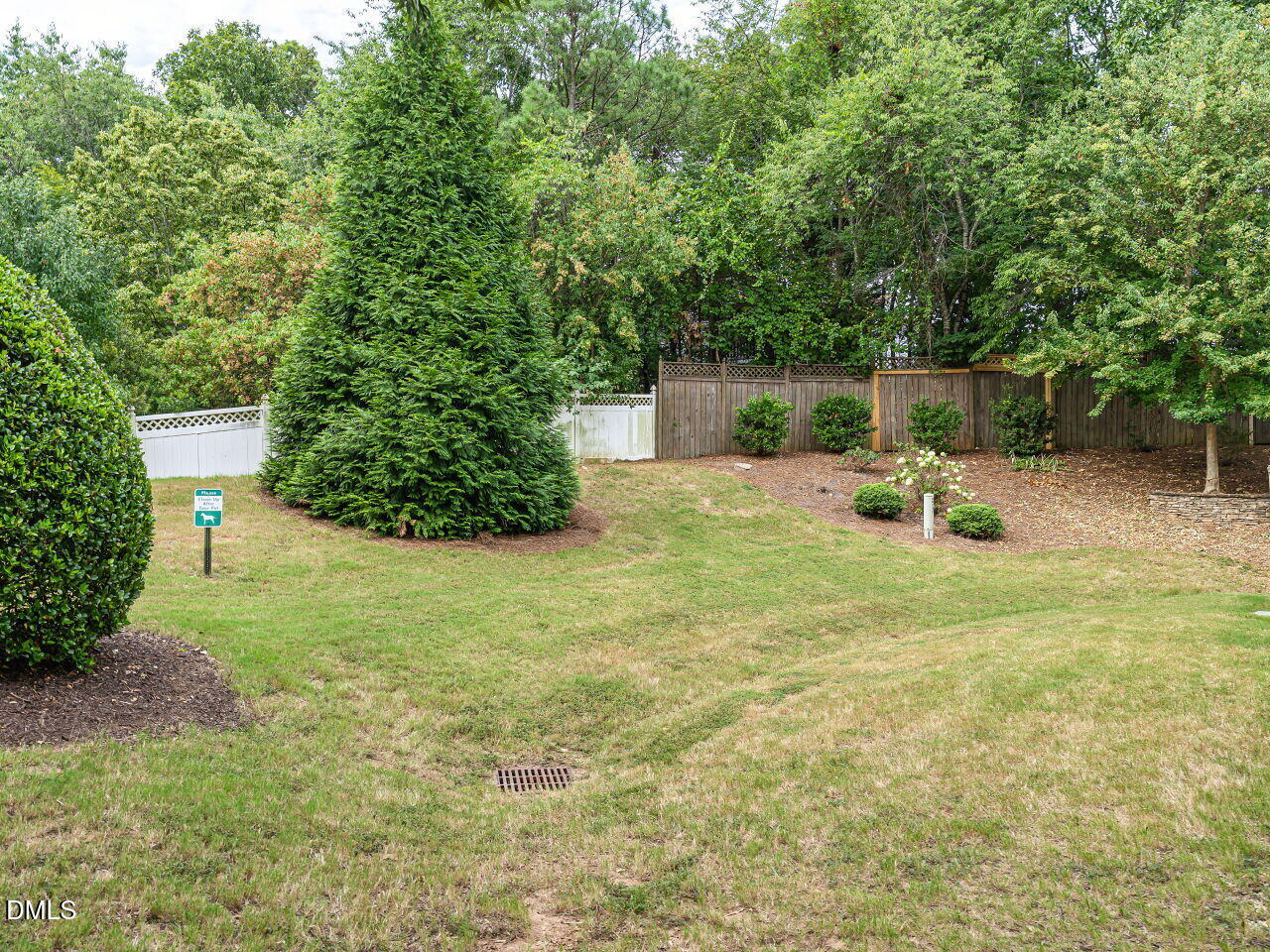 1824 Natalie Brook Way Raleigh, NC 27609 - Photo 28 of 33 027-1280x960-side-yard