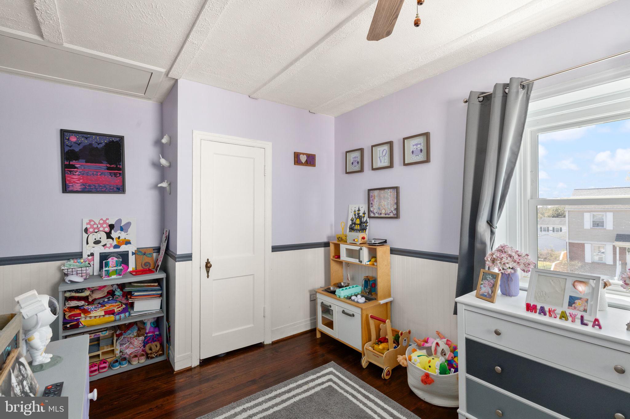 2912 Church Baltimore, MD 21234 - Photo 19 of 31 a room with furniture and toys