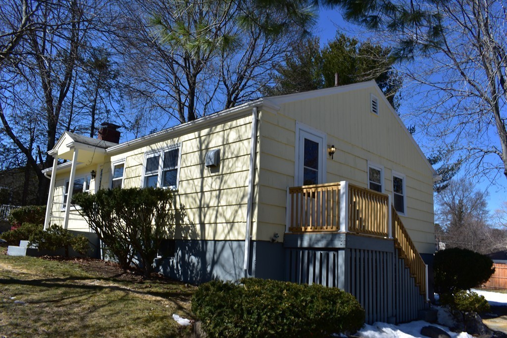 3 Antrim Road Framingham, MA 01701 - Photo 4 of 30 Gallery Image 4