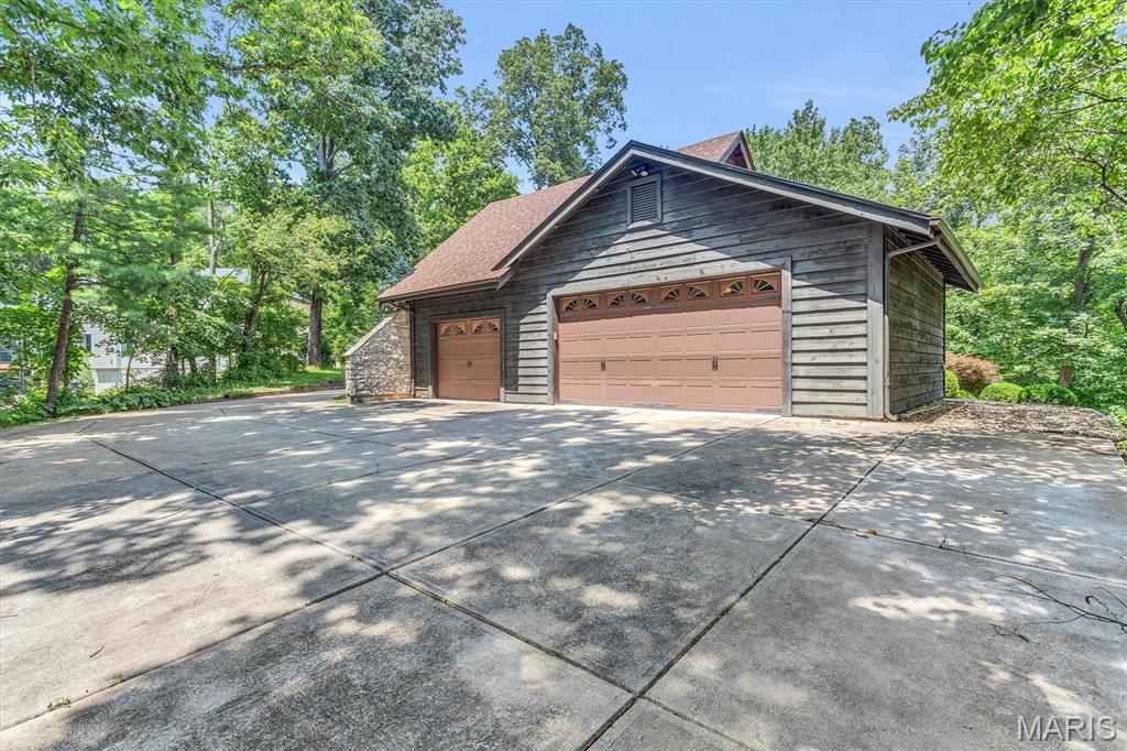 17040 Rooster-Ridge Chesterfield, MO 63005 - Photo 19 of 85 Gallery Image 19