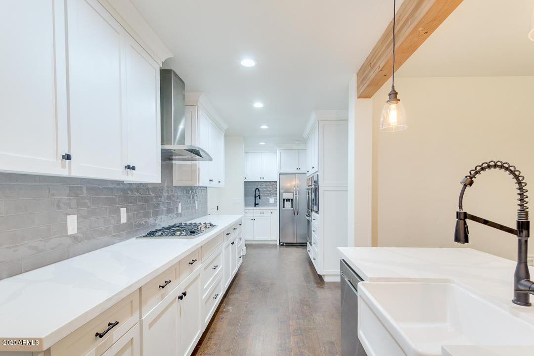 5323 North 6th Street Phoenix, AZ 85012 - Photo 12 of 48 Counter space